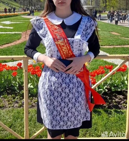 Платье с фартуком на последний звонок