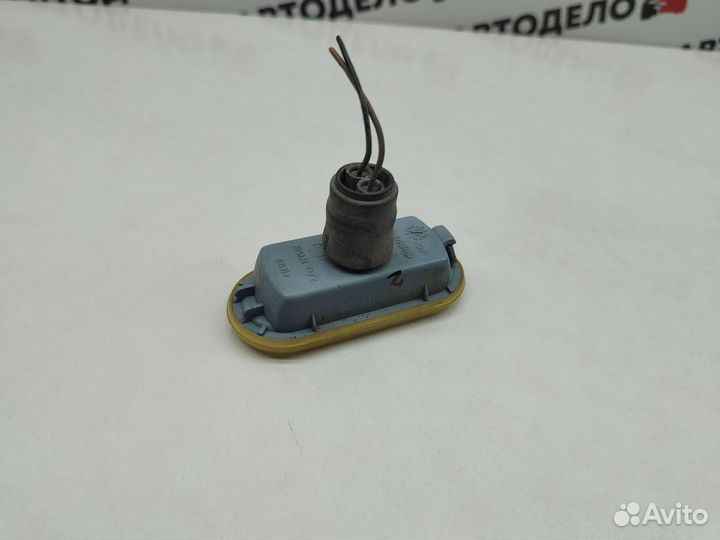 Повторитель поворота в крыло Volkswagen Golf MK4