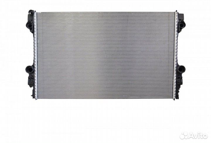 Радиатор охлаждения Porsche Panamera