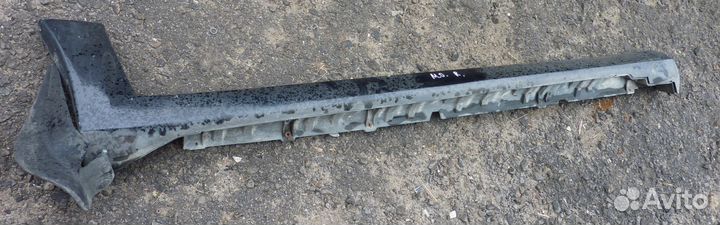 Порог правый накладка Mitsubishi Outlander 1