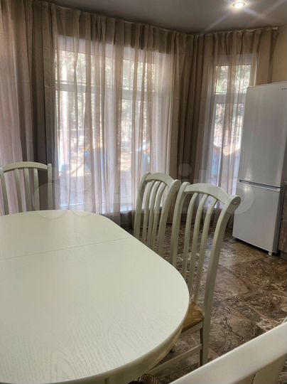 1-к. квартира, 43 м², 2/5 эт.