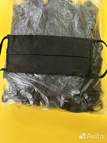 Маска медицинская черная