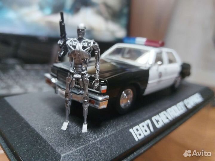 Фигурка терминатор