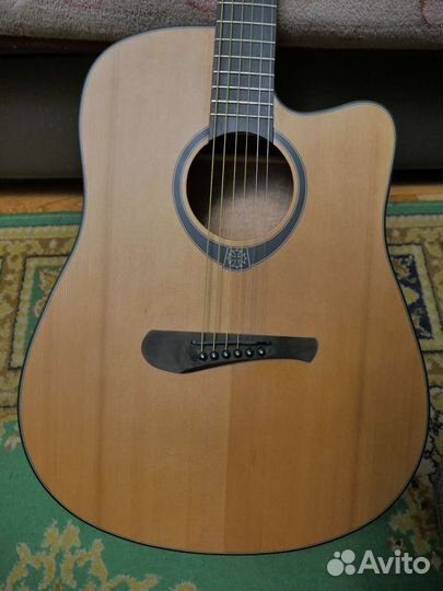 Новая Гитара Массив Кедра или Ели