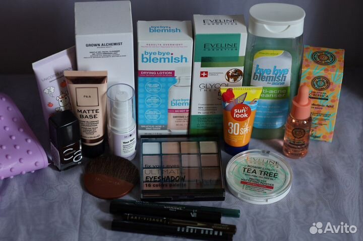 Косметика уходовая и декоративная