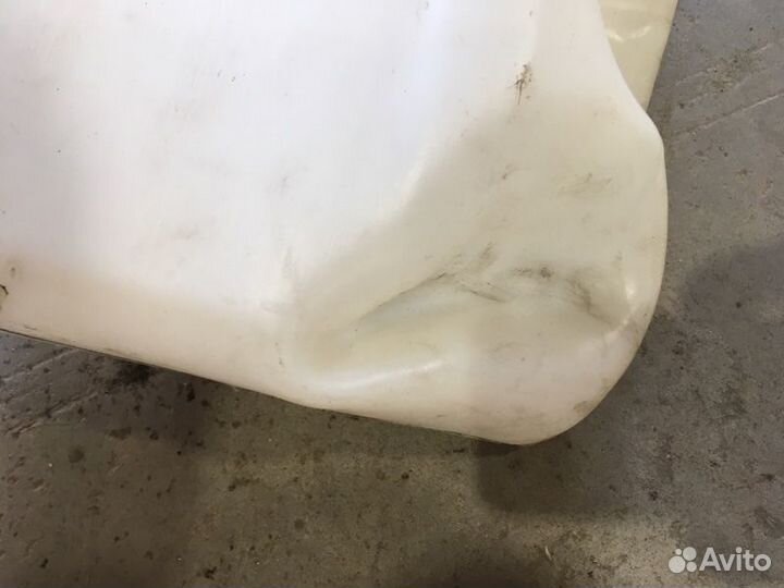 Бачок омывателя с подогревом Mercedes-Benz C-Class