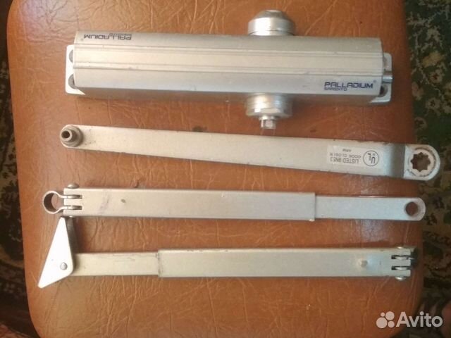 Доводчики дверей