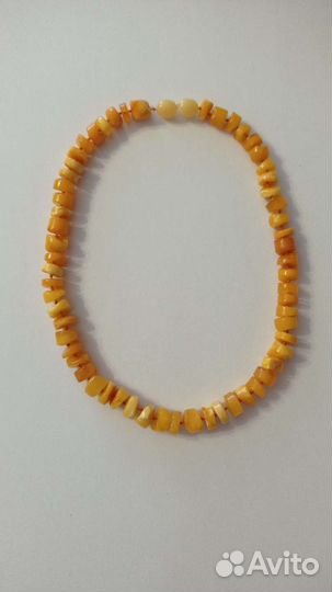 Детские бусы из янтаря
