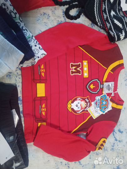 Продам пакет одежды на мальчика на рост 98-104