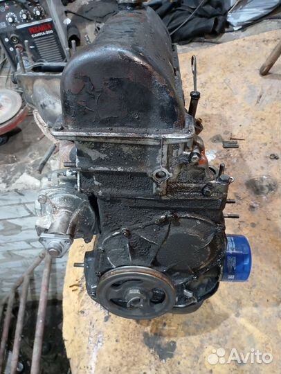 Двигатель 2121 2106