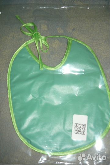 Слюнявчики новые