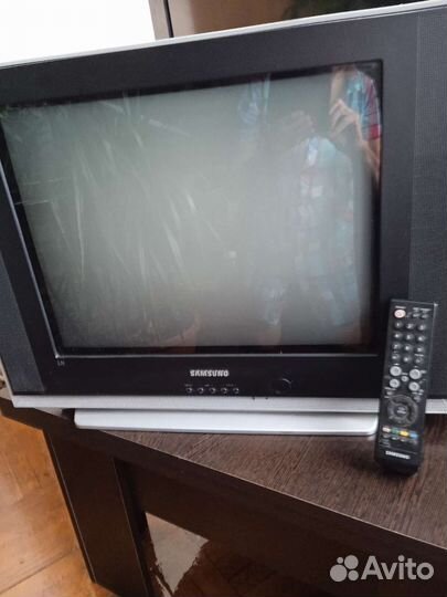 Телевизор samsung
