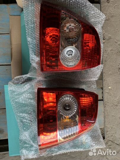 Задние стопы priora 2170