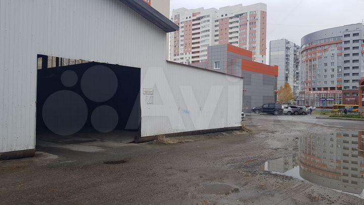 Гараж, > 30 м²