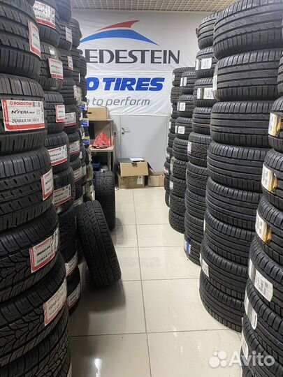 Winrun R330 275/30 R20 97W