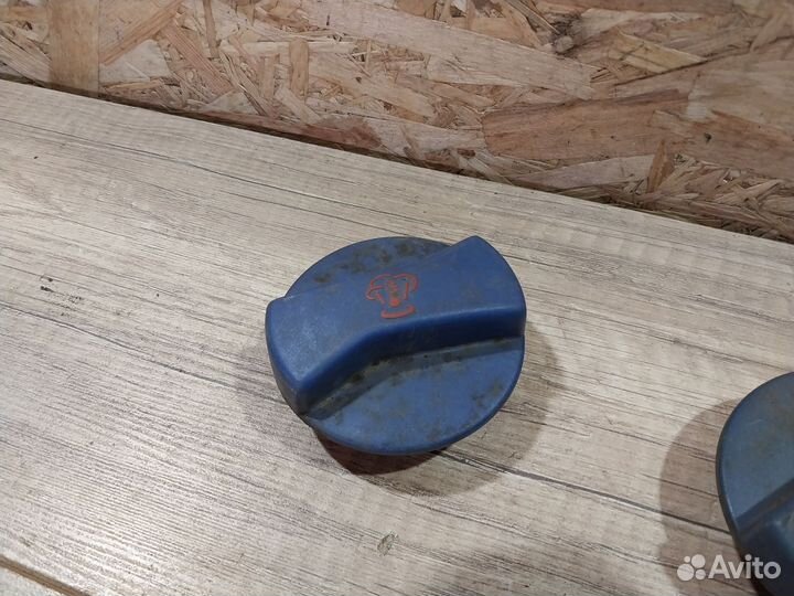 Крышка пробка расширительного бачка Volkswagen