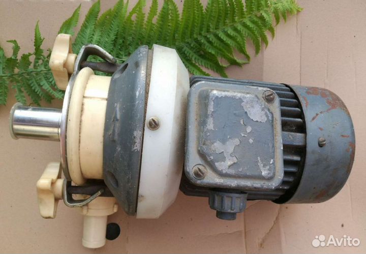 Электродвигатель асинхронный новый 0,37кВт 1380об