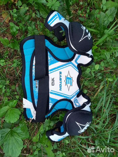 Нагрудник easton