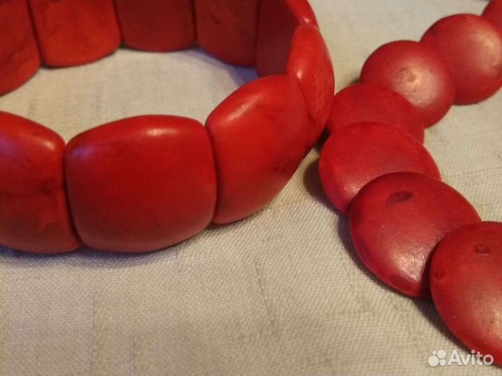 Колье, браслет, серьги. Коралл натуральный. Египет