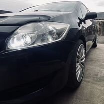 Toyota Auris 1.4 MT, 2008, 270 000 км, с пробегом, цена 620 000 руб.