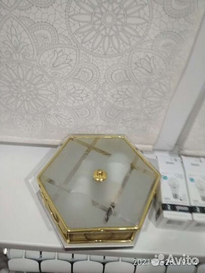 Светильник потолочный