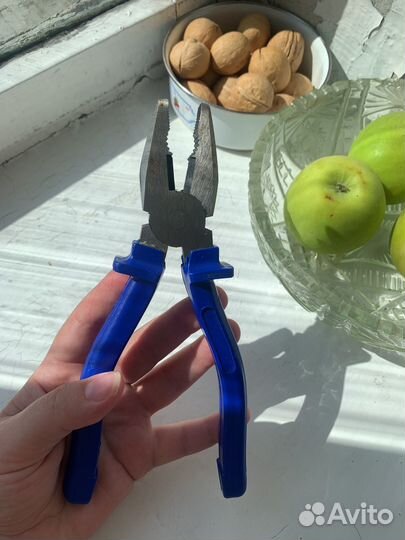 Плоскогубцы