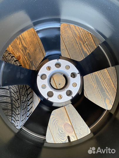 Оригинальные колёса Audi Q7 4M R20