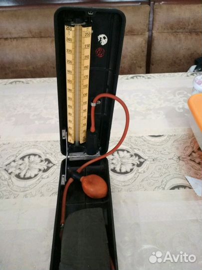 Старинный танометр