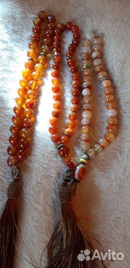 Чётки из натурального камня в машину