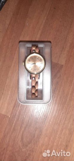 Часы наручные