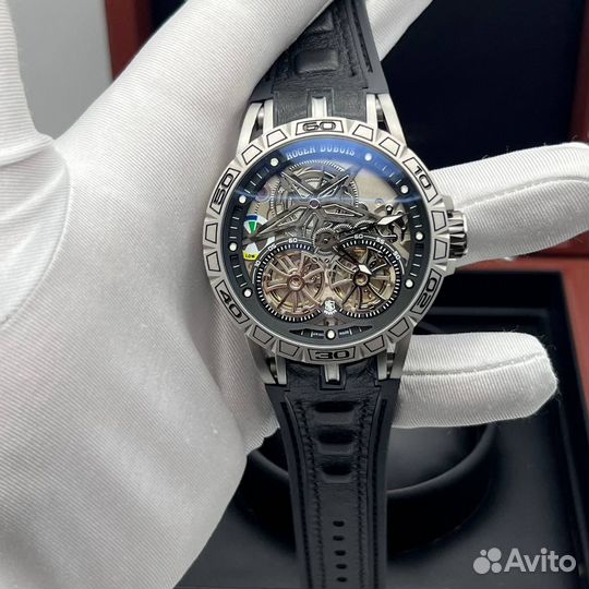 Часы мужские Roger Dubuis Excalibur