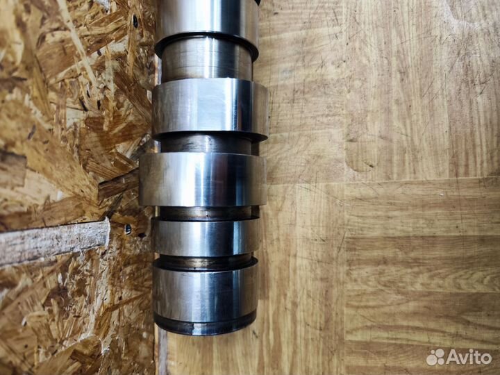 Распредвал Вольво FH13 20758404