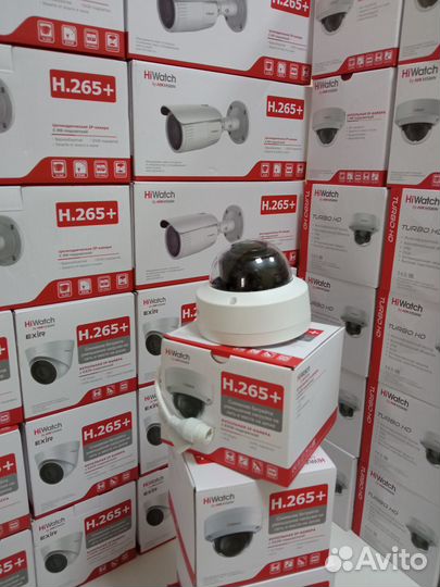 DS-I402(C) HiWatch 4Мп купольная IP-видеокамера