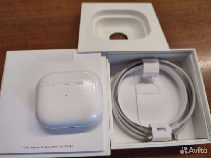 Наушники apple airpods 3 оригинал б/у