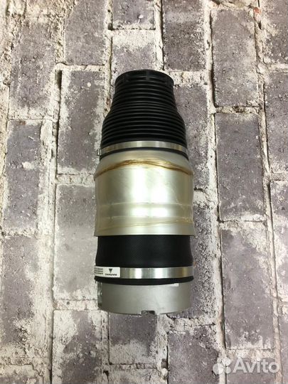 Пневмобаллон Ауди Ку7 передний 7L8616039B