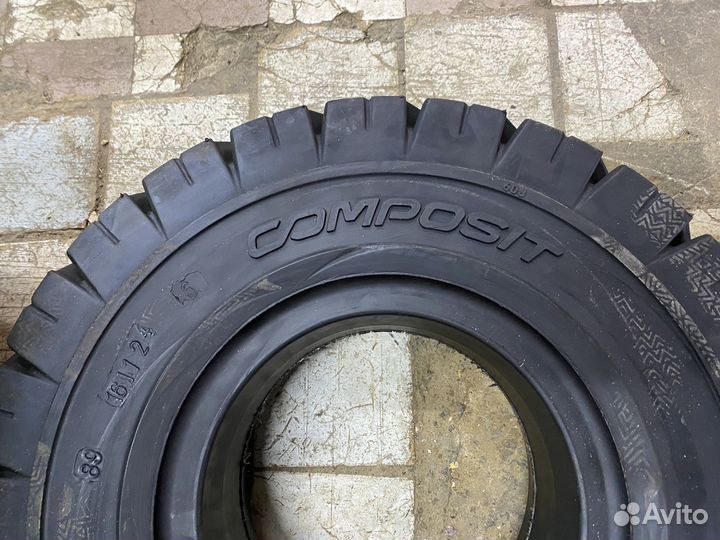 Шина цельнолитая 6.50-10