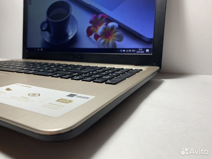 Игровой ноутбук Asus 4ядра/2видеокарты/4gb/ssd