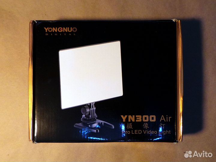 Накамерный свет светодиодный Yongnuo YN-300 AIR