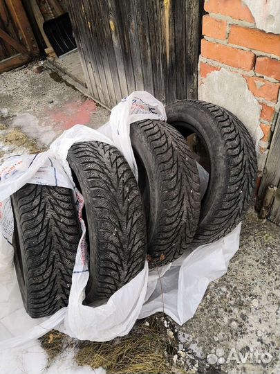 Yokohama Ice Guard Stud IG55 205/60 R16