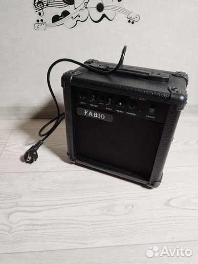 Комбоусилитель