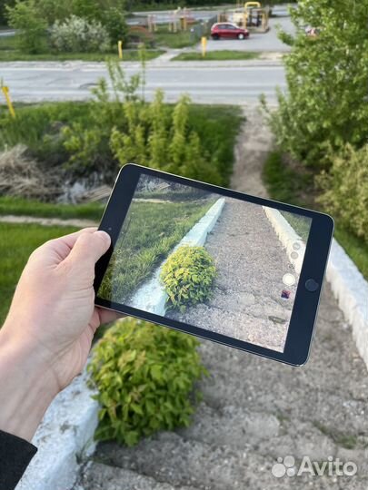 iPad Mini с отпечатком Lte 4G