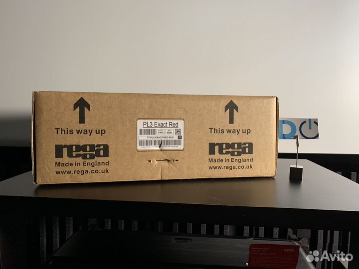 Виниловый проигрыватель Rega Planar 3 Exact Red