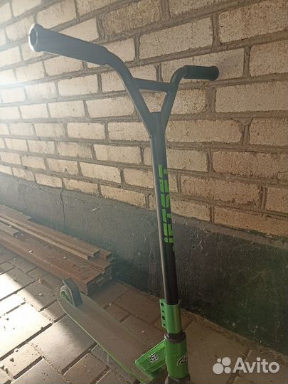 Трюковой самокат