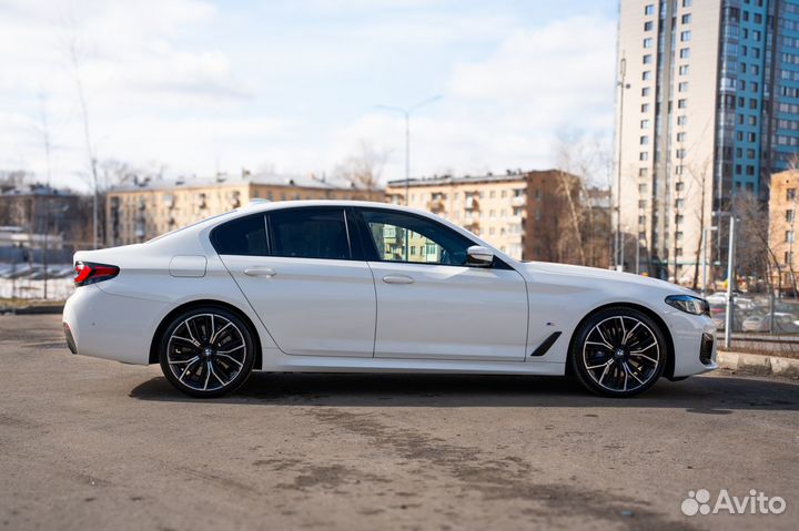 BMW 5 серия 3.0 AT, 2021, 45 000 км