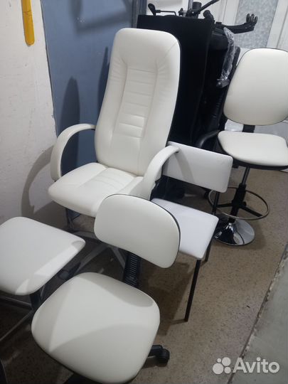 Кресло офисное и салона красоты