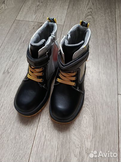 Ботинки для девочки новые