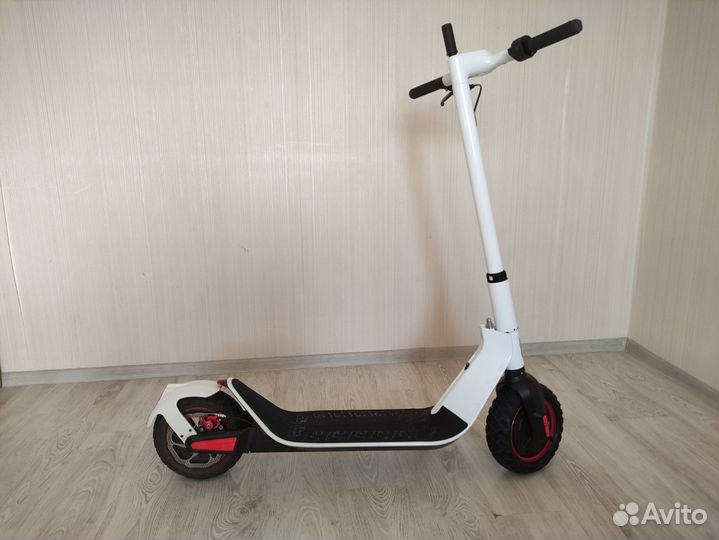 Электросамокат Kugoo G MAX белый