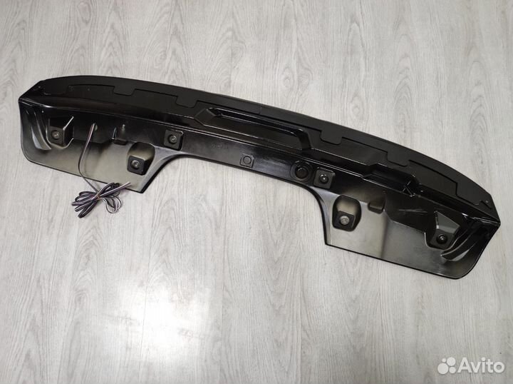 Спойлер Toyota Land Cruiser 300 (чёрный) новый