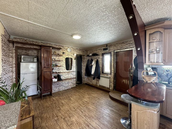 Дом 140 м² на участке 4 сот.