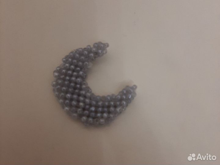 Месяц из бисера